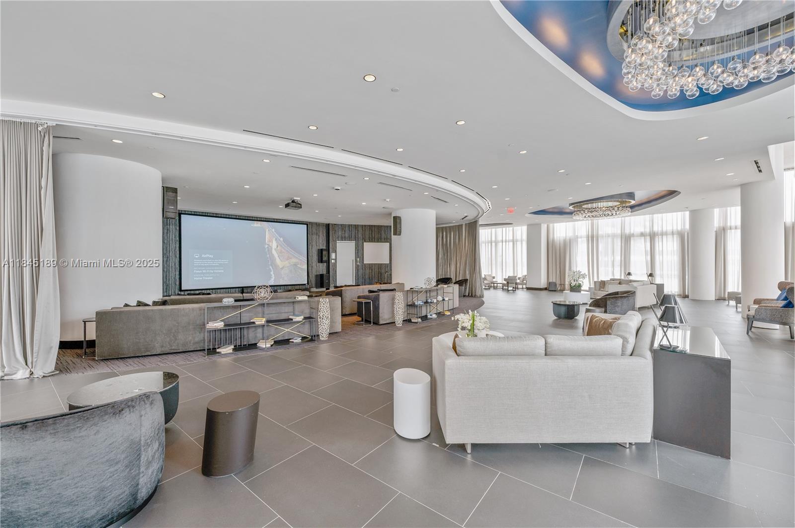 PARAMOUNT MIAMI WORLDCENT - Residential