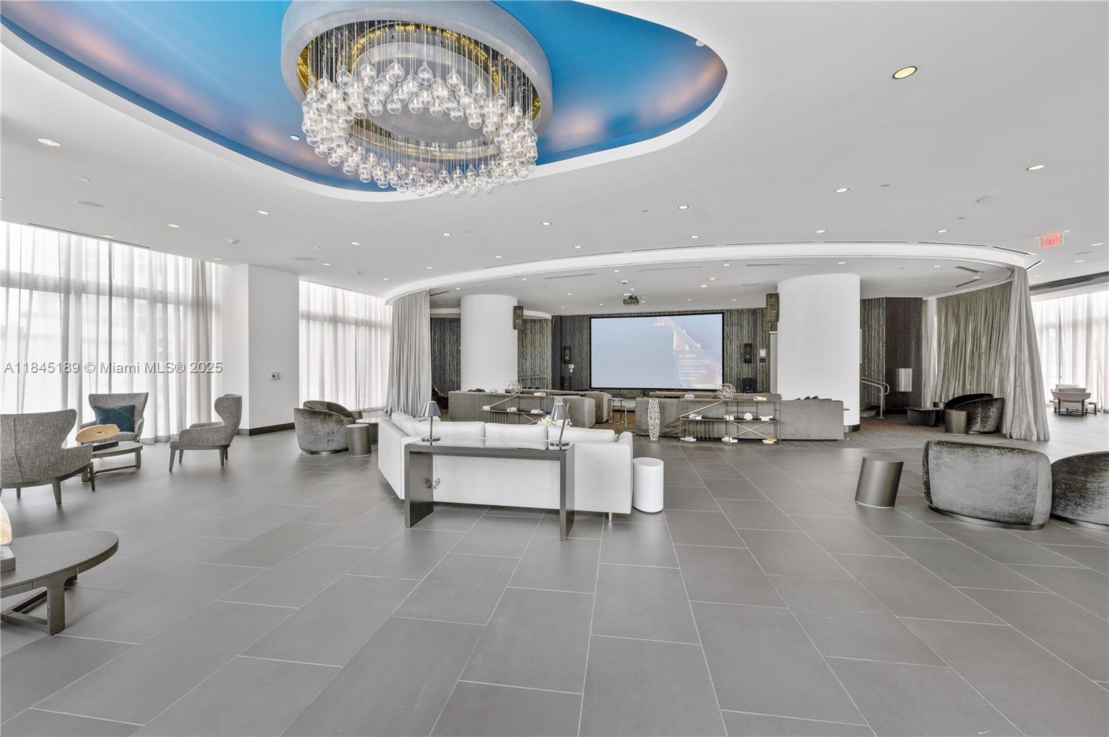 PARAMOUNT MIAMI WORLDCENT - Residential