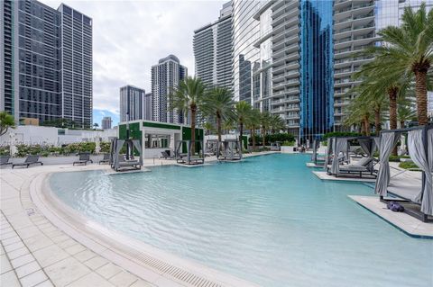 851 NE 1st Ave 1410 Miami FL 33132
