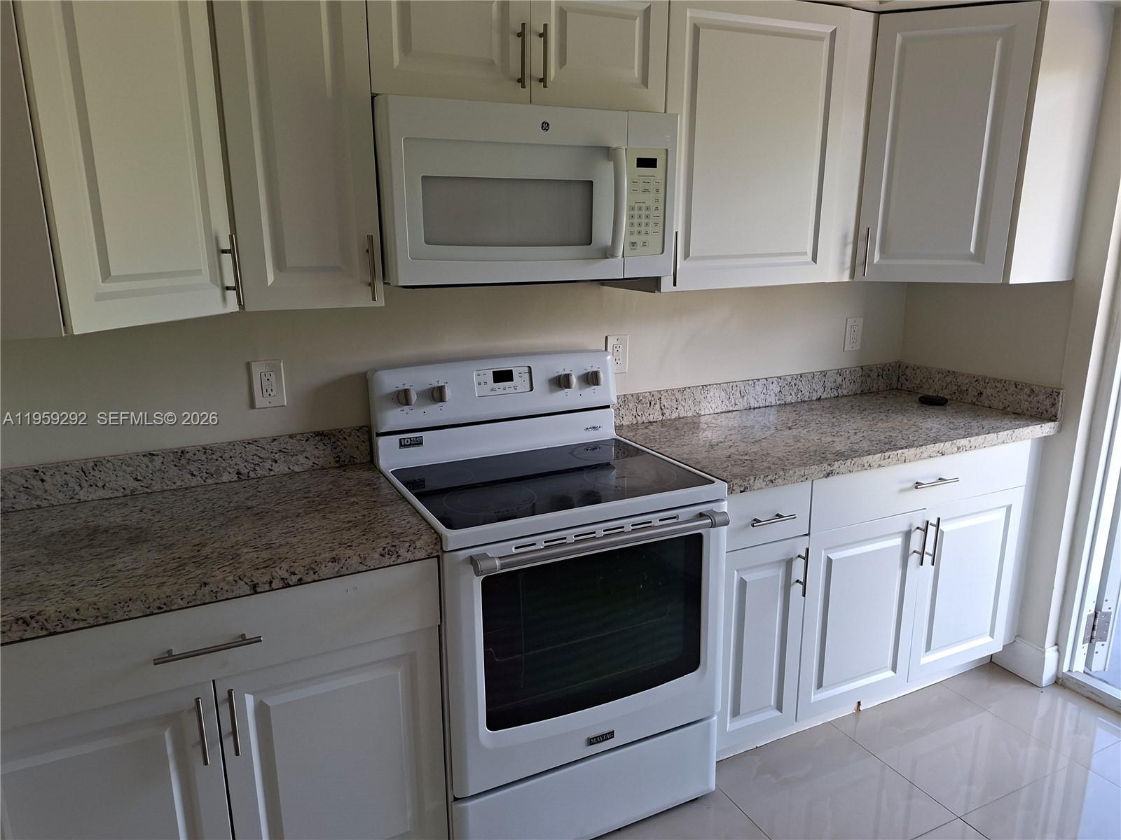 PASADENA GARDEN APARTMENT - Residential Lease