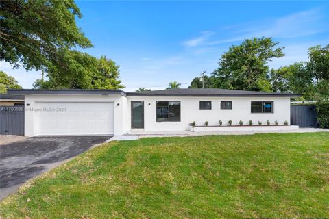 172 SW 35th Ter Fort Lauderdale FL 33312