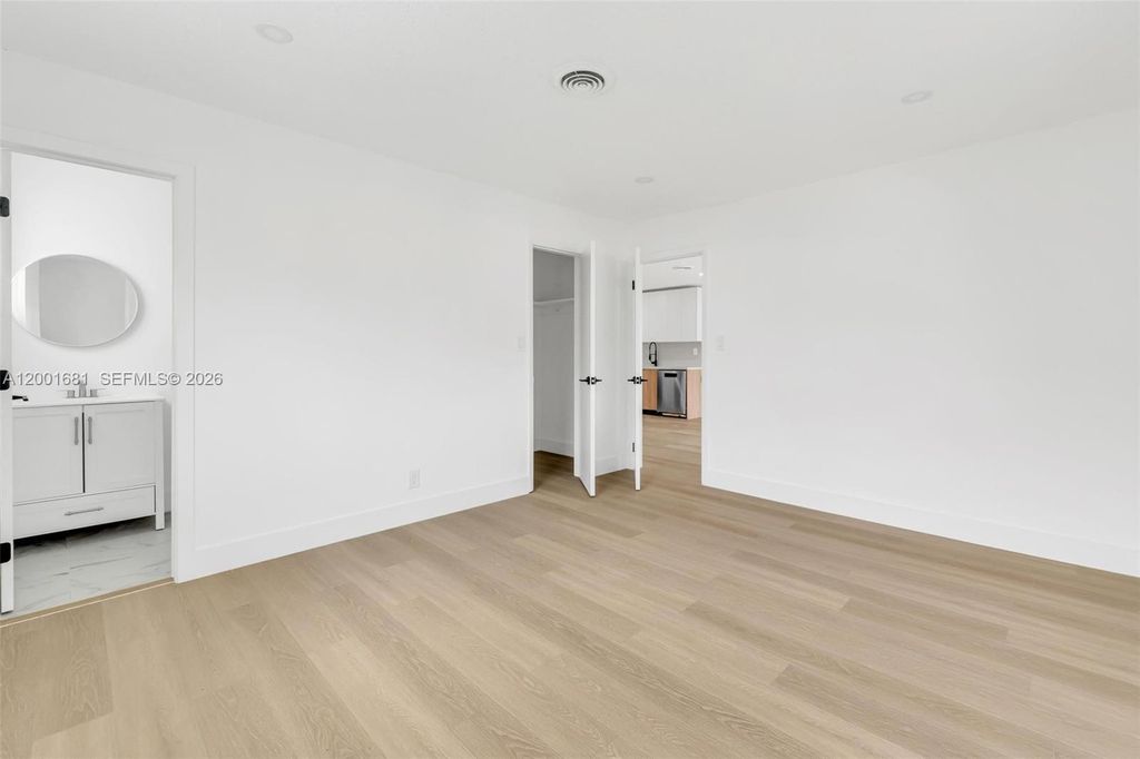 Photo of 1611 NE 50th Ct #1, Fort Lauderdale, FL 33334 (MLS # A12001681)