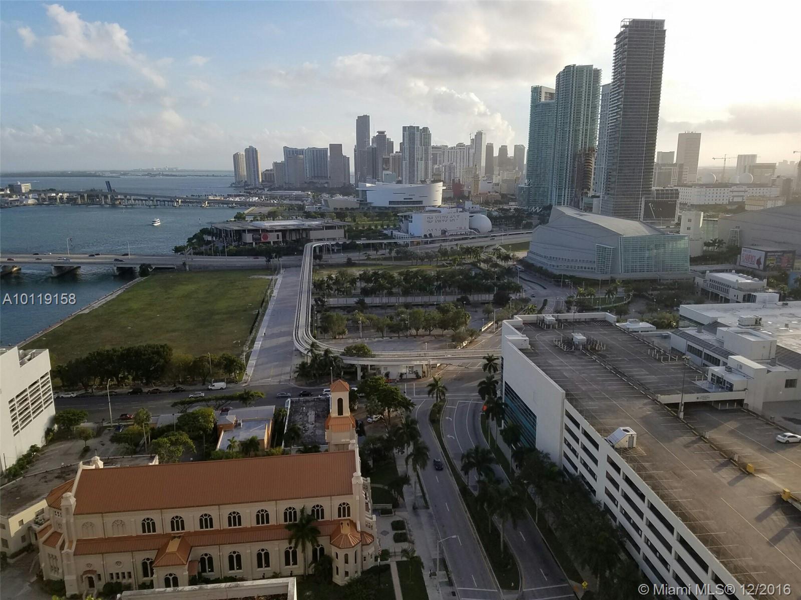 THE GRAND - Residential Lease