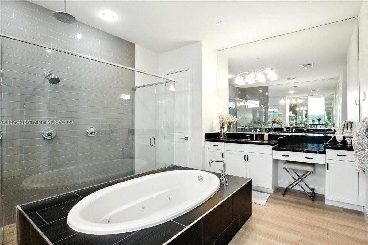 CLINGANS COVE - Residential