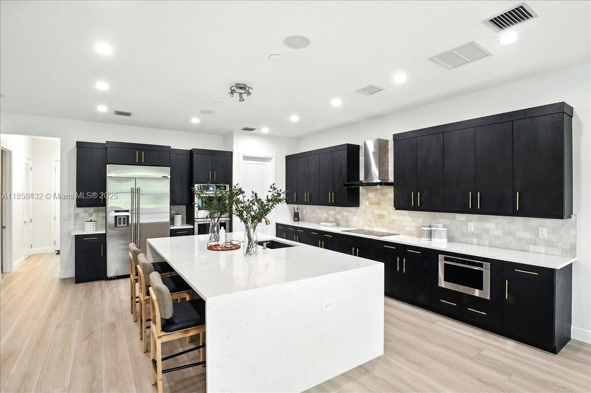 CLINGANS COVE - Residential