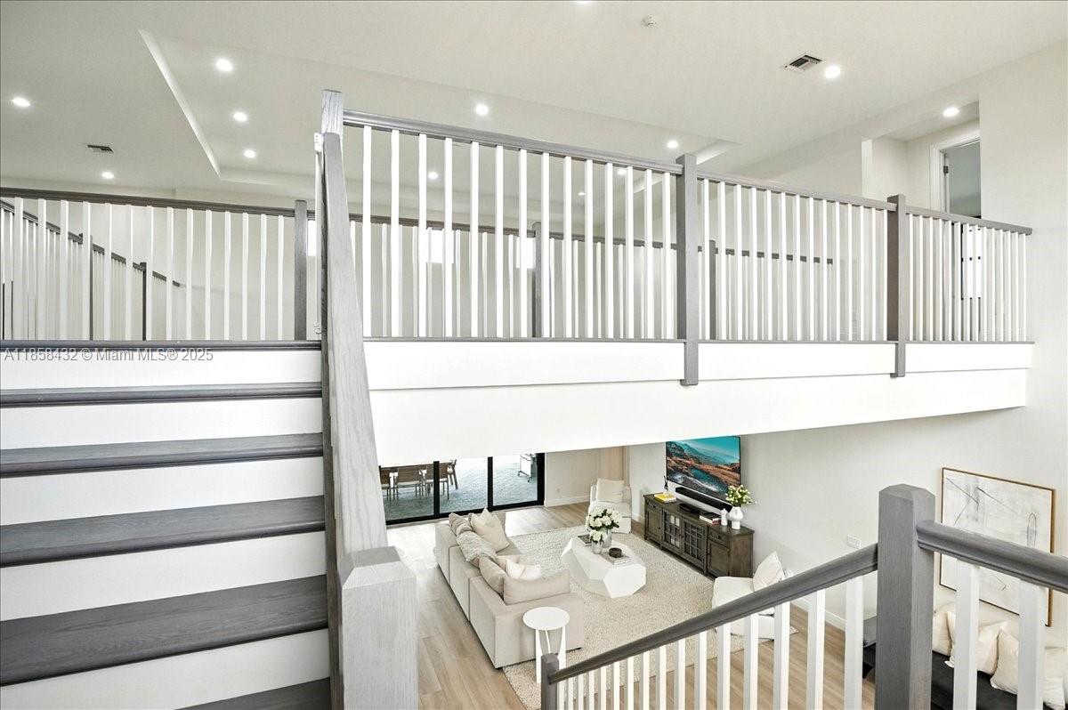 CLINGANS COVE - Residential