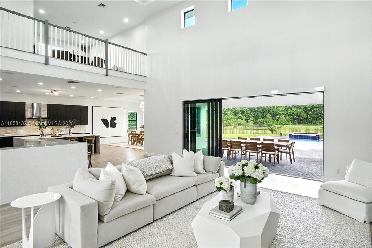 CLINGANS COVE - Residential