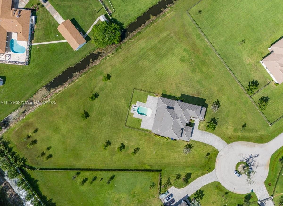 CLINGANS COVE - Residential