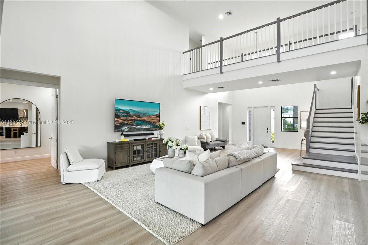 CLINGANS COVE - Residential