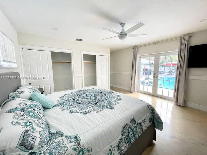 HOLLYWOOD HILLS - Residential