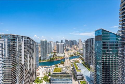 45 SW 9th St LPH-4609 Miami FL 33130