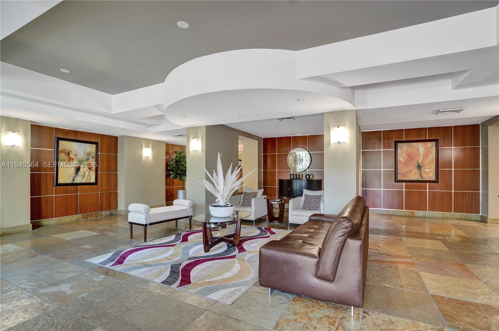 DUO CONDOMINIUM EAST - Residential