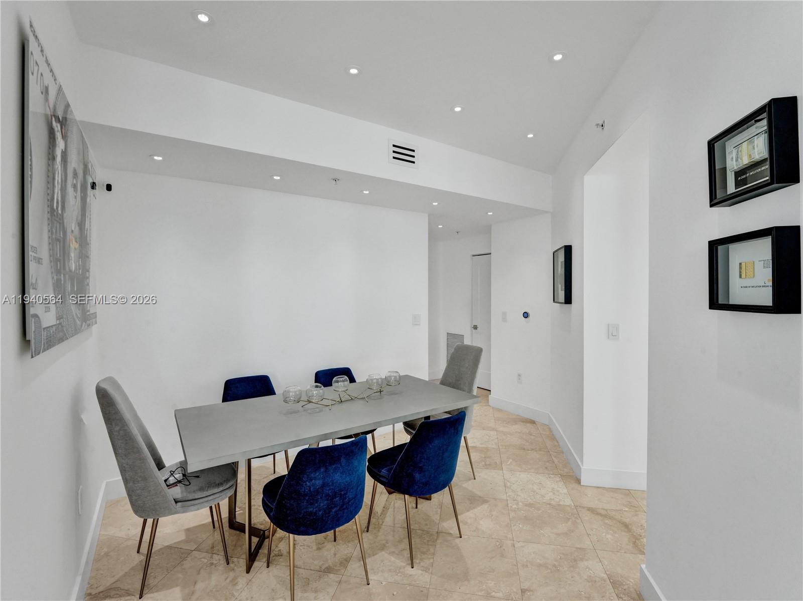 DUO CONDOMINIUM EAST - Residential