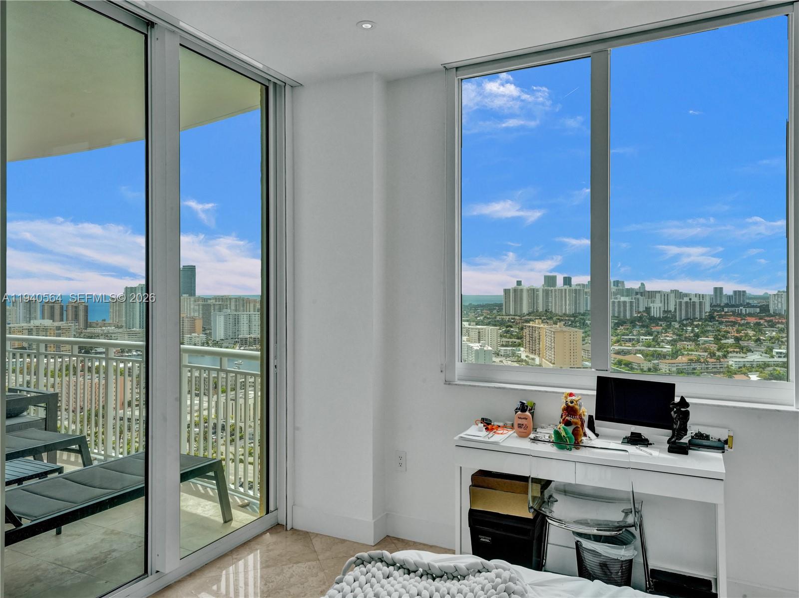 DUO CONDOMINIUM EAST - Residential