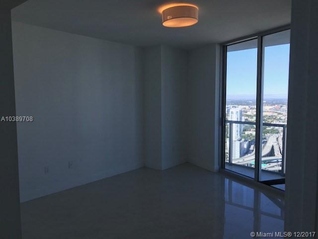 LATITUDE ON THE RIVER CON - Residential