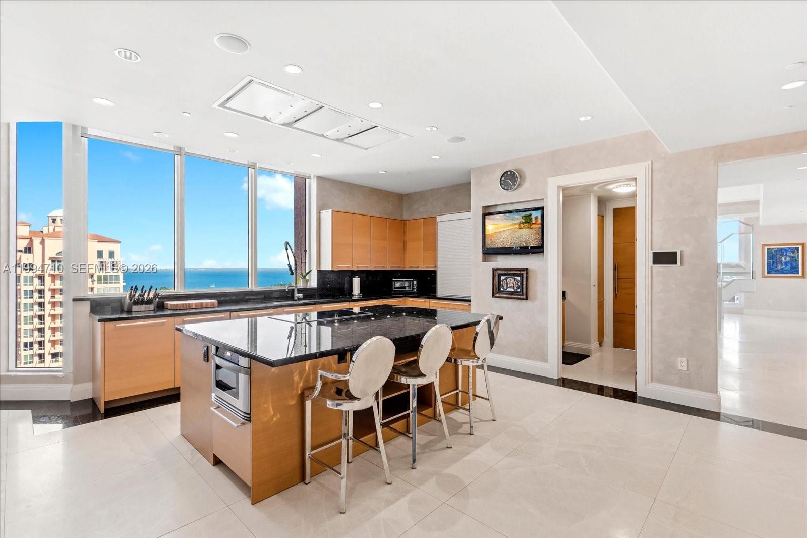 60 Edgewater Dr TS-A