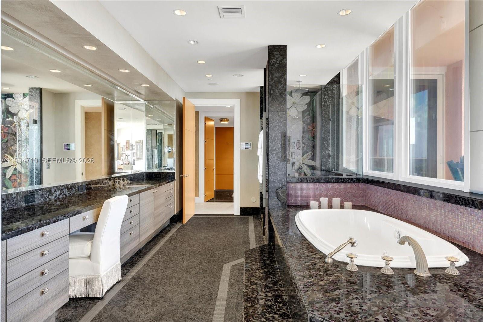 THE GABLES CONDO - Residential