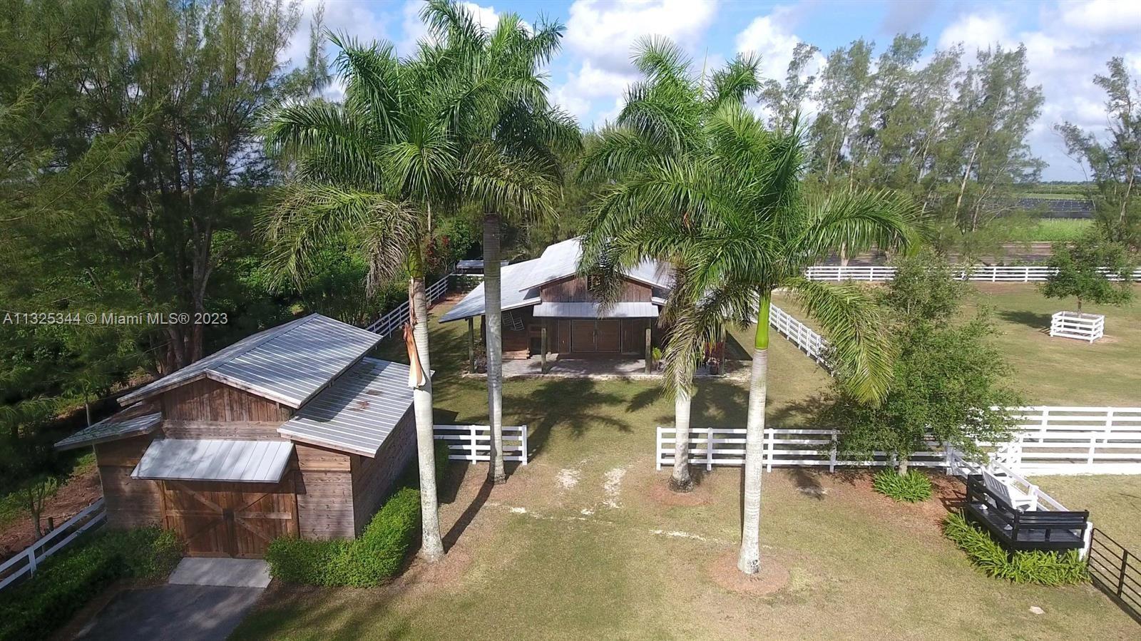 10 AC EQUESTRIAN FAC - Residential