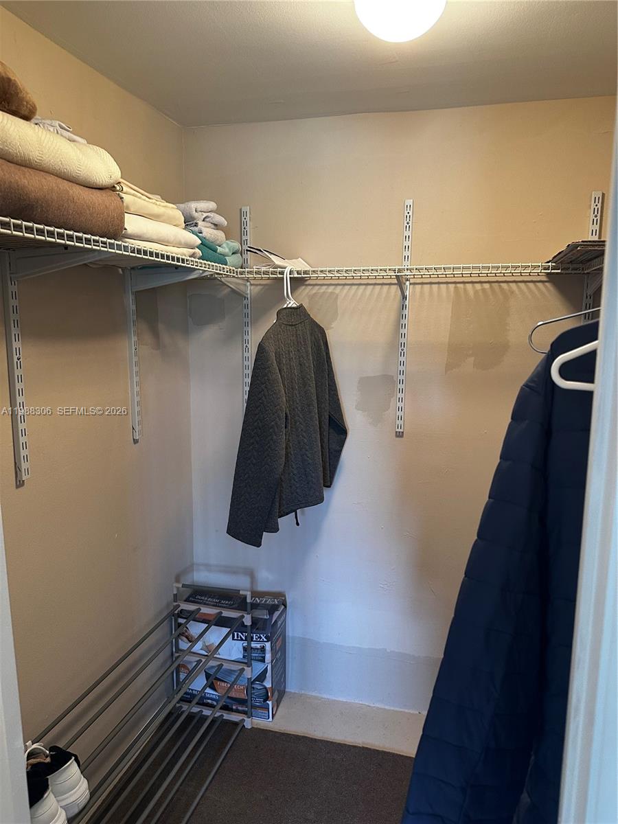 SUNRISE LAKES 10 CONDO - Residential