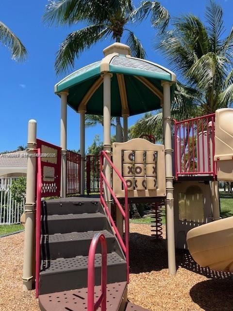 PALMBROOKE TOWNHOMES - Residential