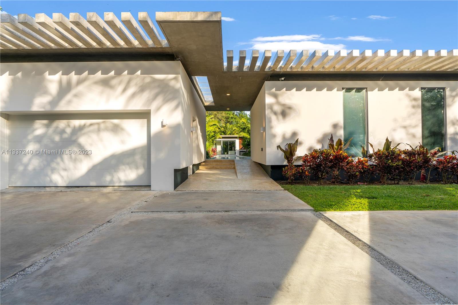 PINE TREE ESTATES - Residential