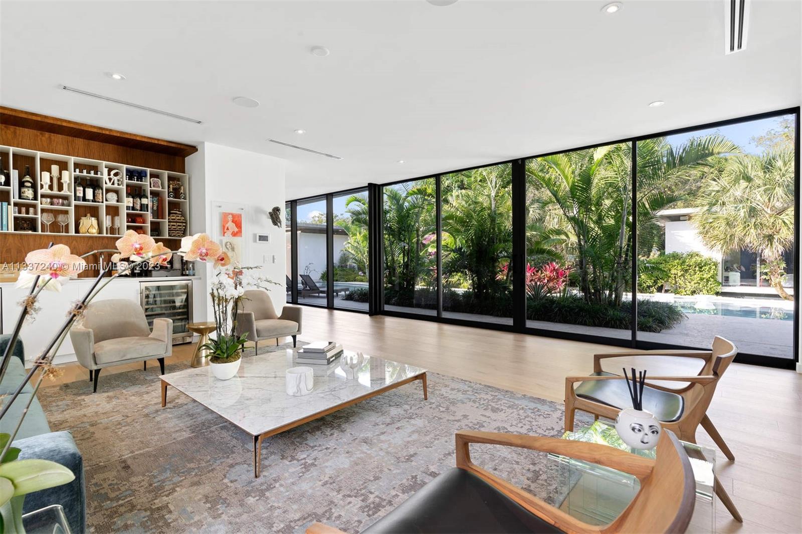 PINE TREE ESTATES - Residential