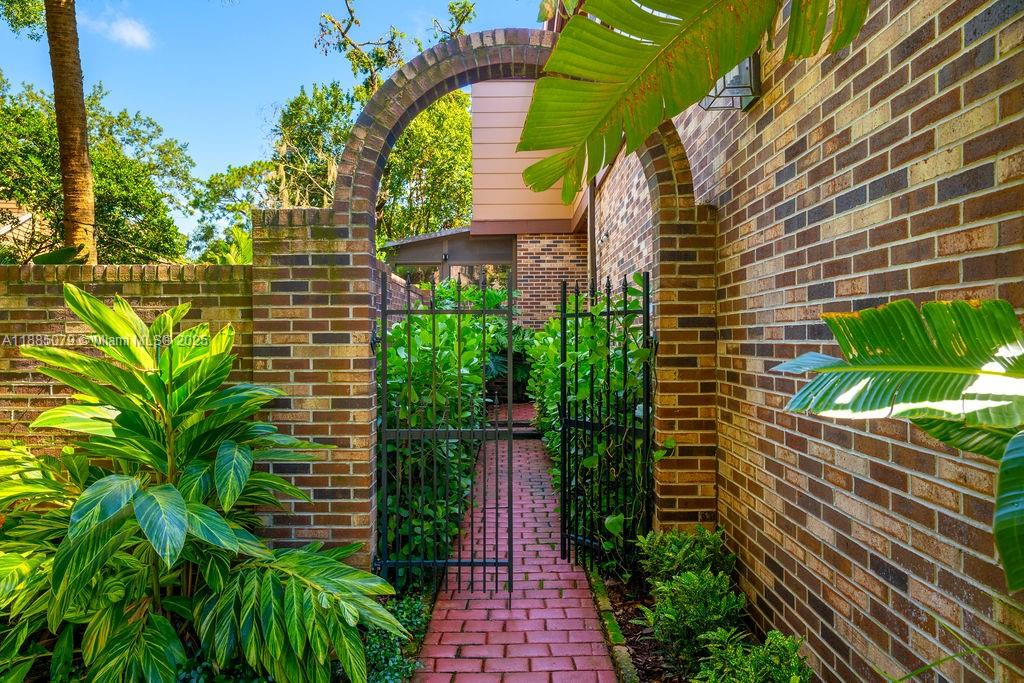 SPRINGS - Residential