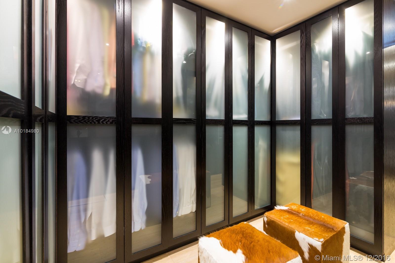 Di Lido Island - Residential