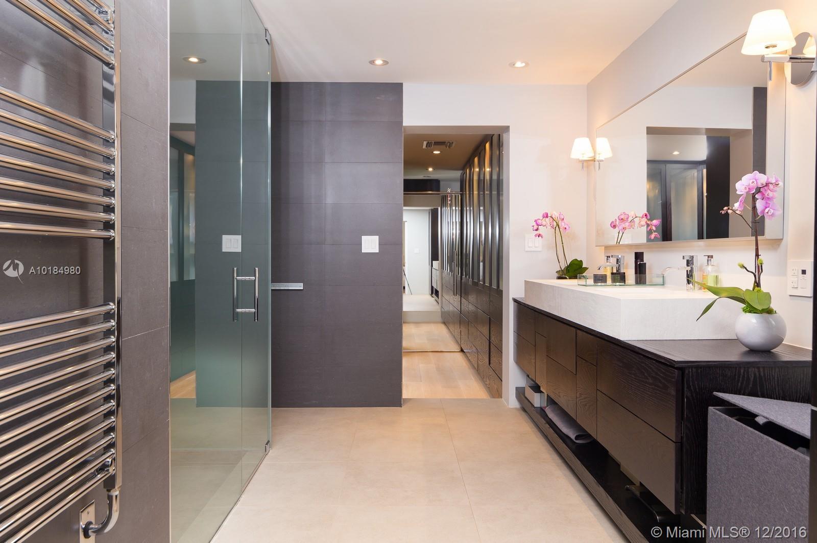 Di Lido Island - Residential