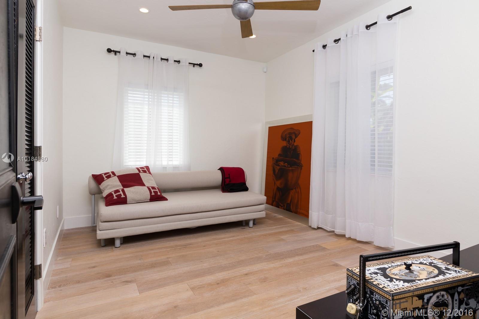 Di Lido Island - Residential