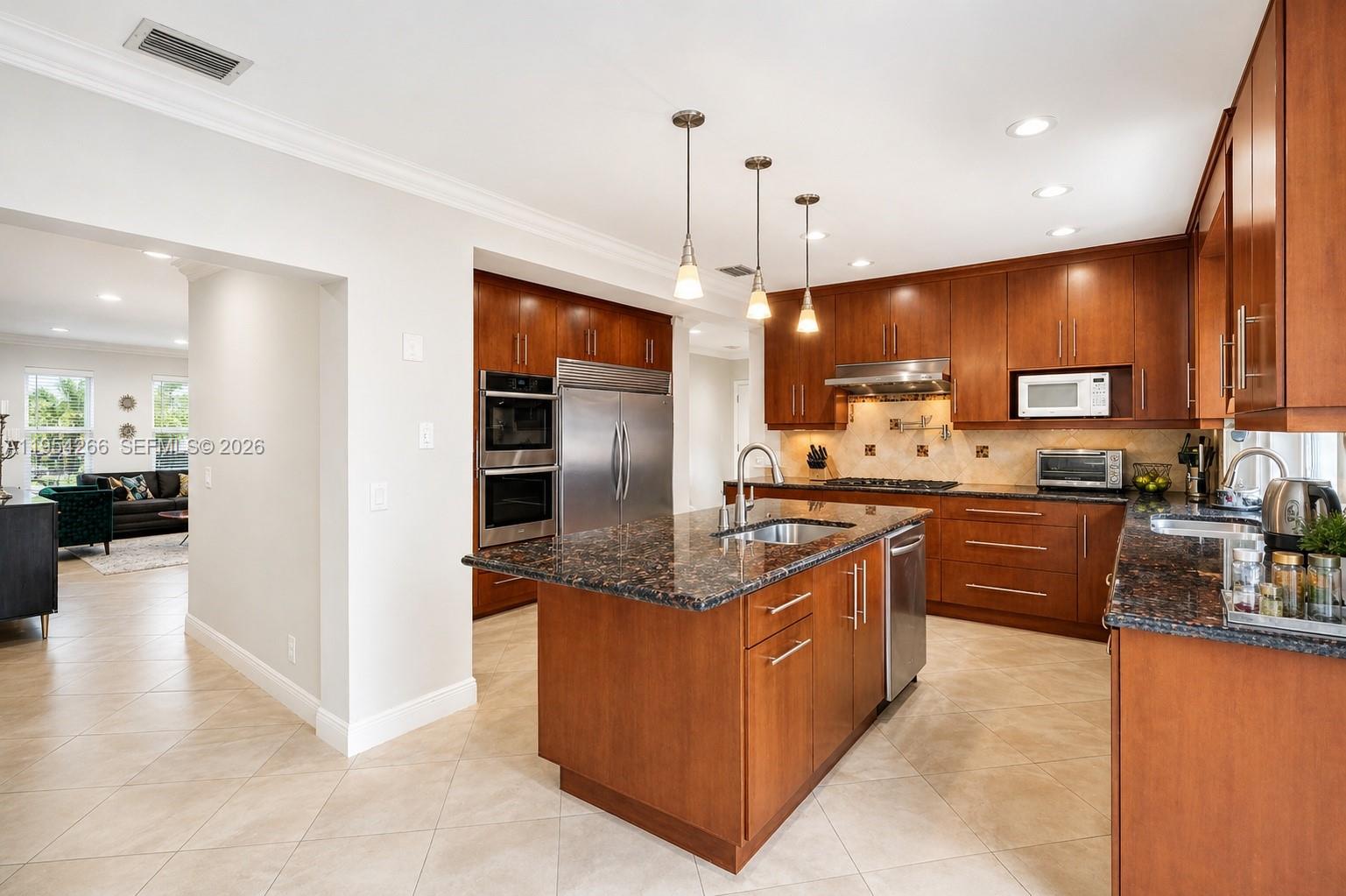 EMERALD HILLS - Residential