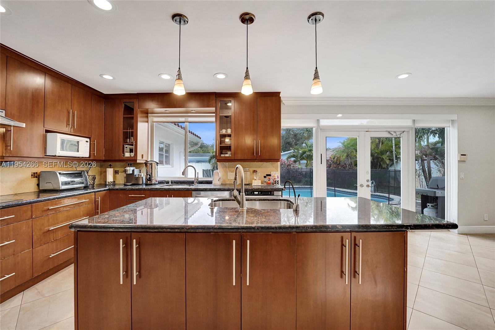 EMERALD HILLS - Residential