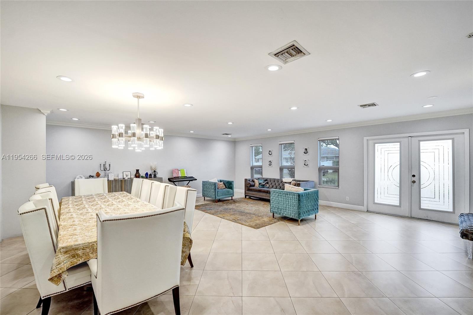 EMERALD HILLS - Residential