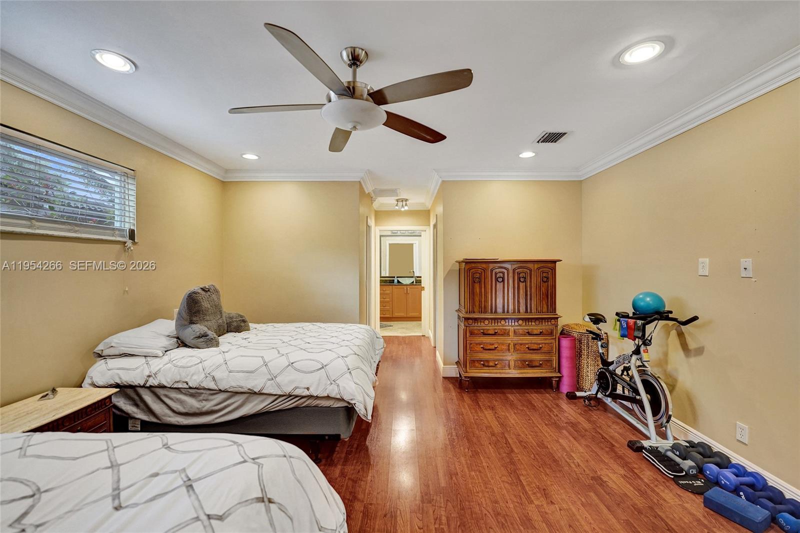 EMERALD HILLS - Residential