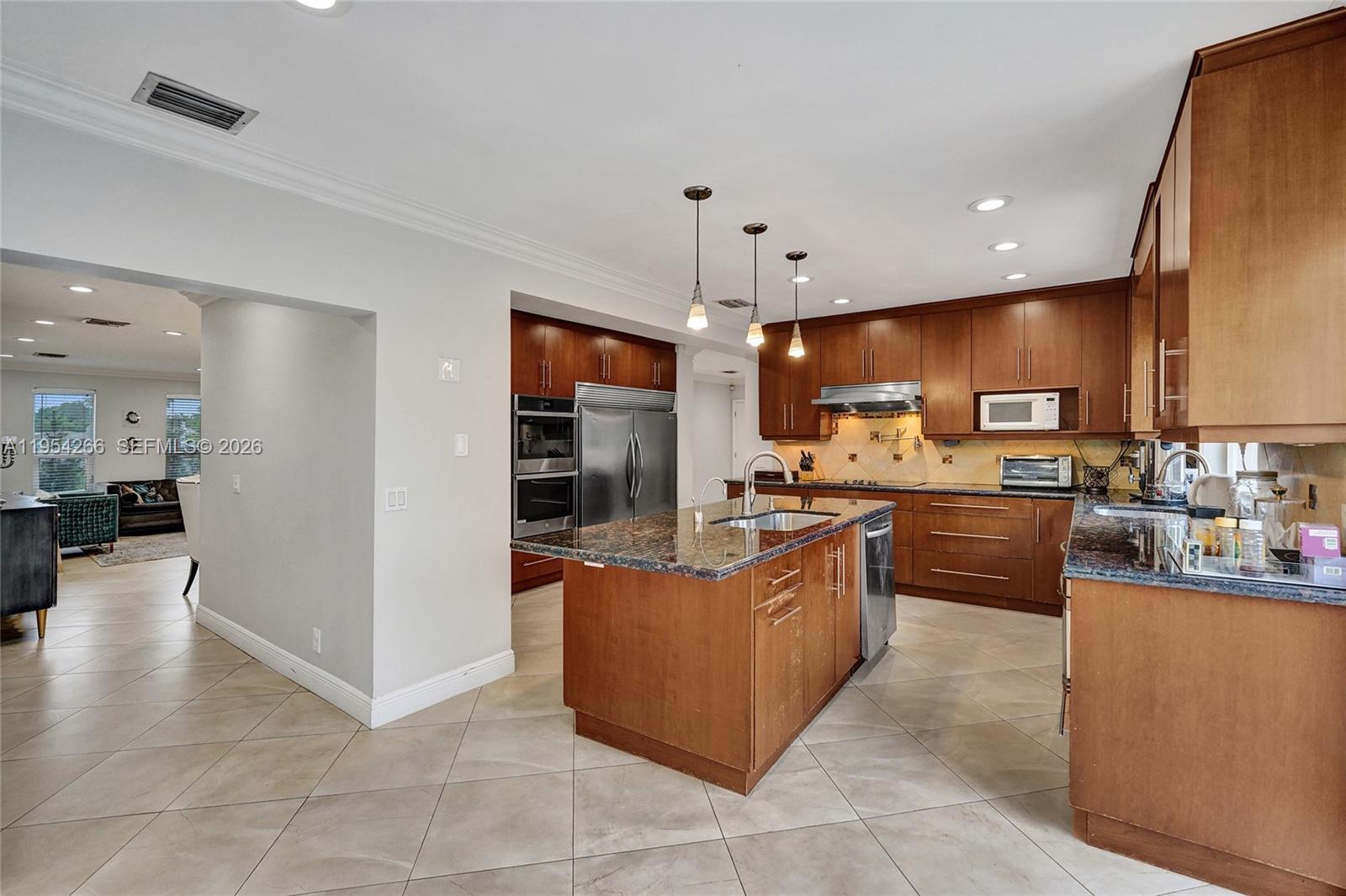 EMERALD HILLS - Residential