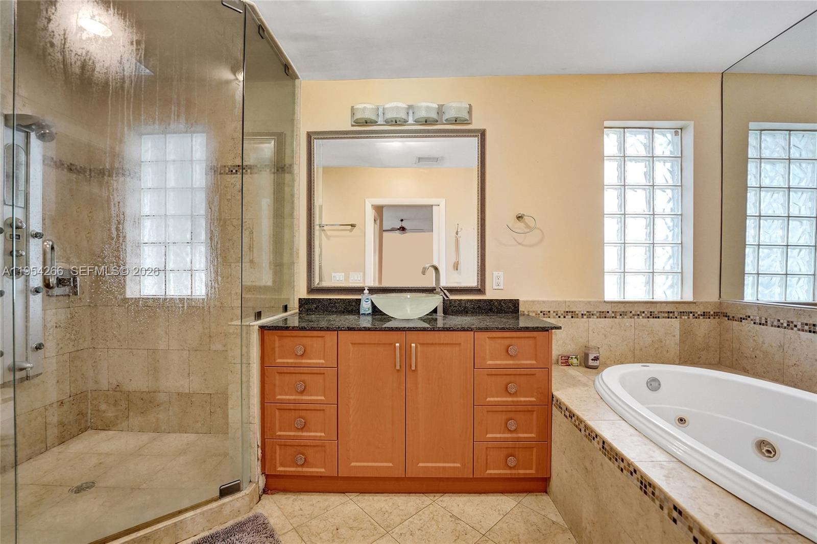 EMERALD HILLS - Residential