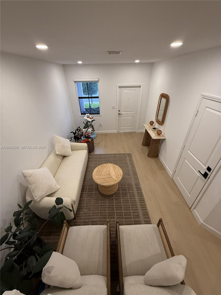 SILVER PALM RESIDENTIAL H - Residential