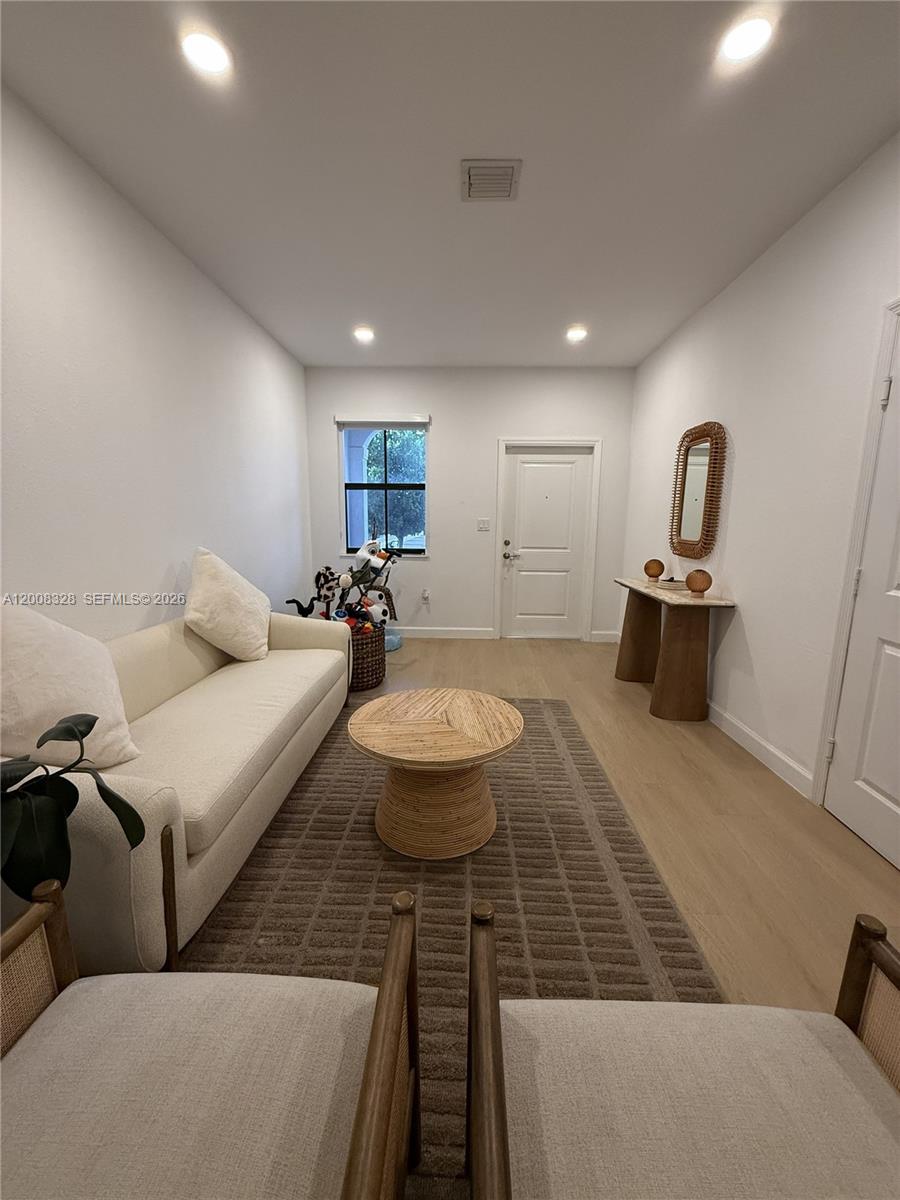 SILVER PALM RESIDENTIAL H - Residential