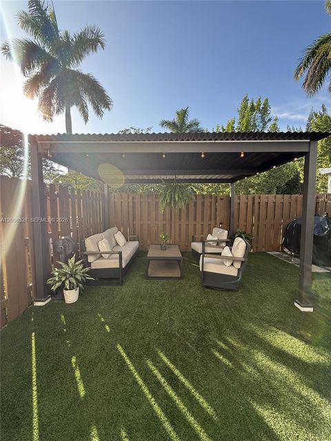 Tiny photo for 24474 SW 119th Pl, Homestead, FL 33032 (MLS # A12008328)