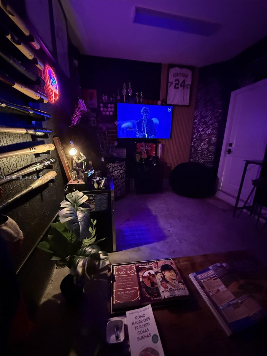 SILVER PALM RESIDENTIAL H - Residential