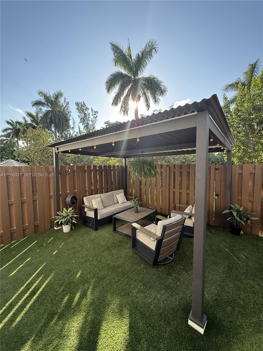 SILVER PALM RESIDENTIAL H - Residential