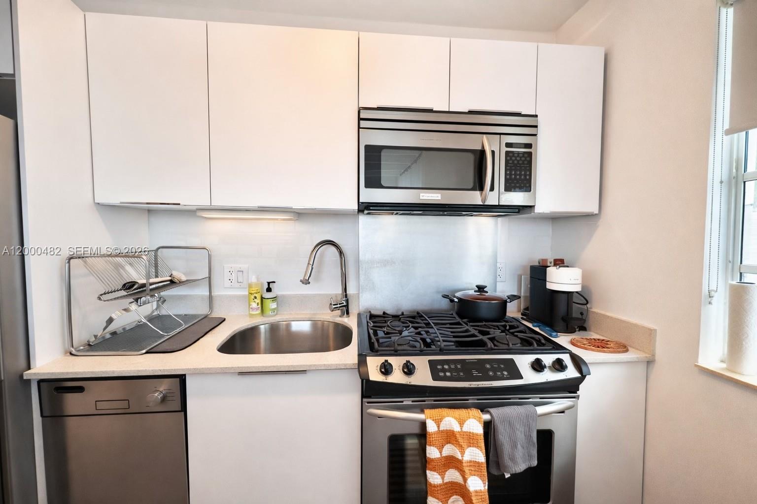 THE WATERCLUB CONDO - Residential