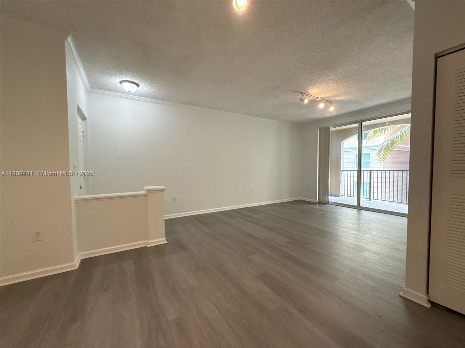 PORTO BELLAGIO CONDO - Residential Lease