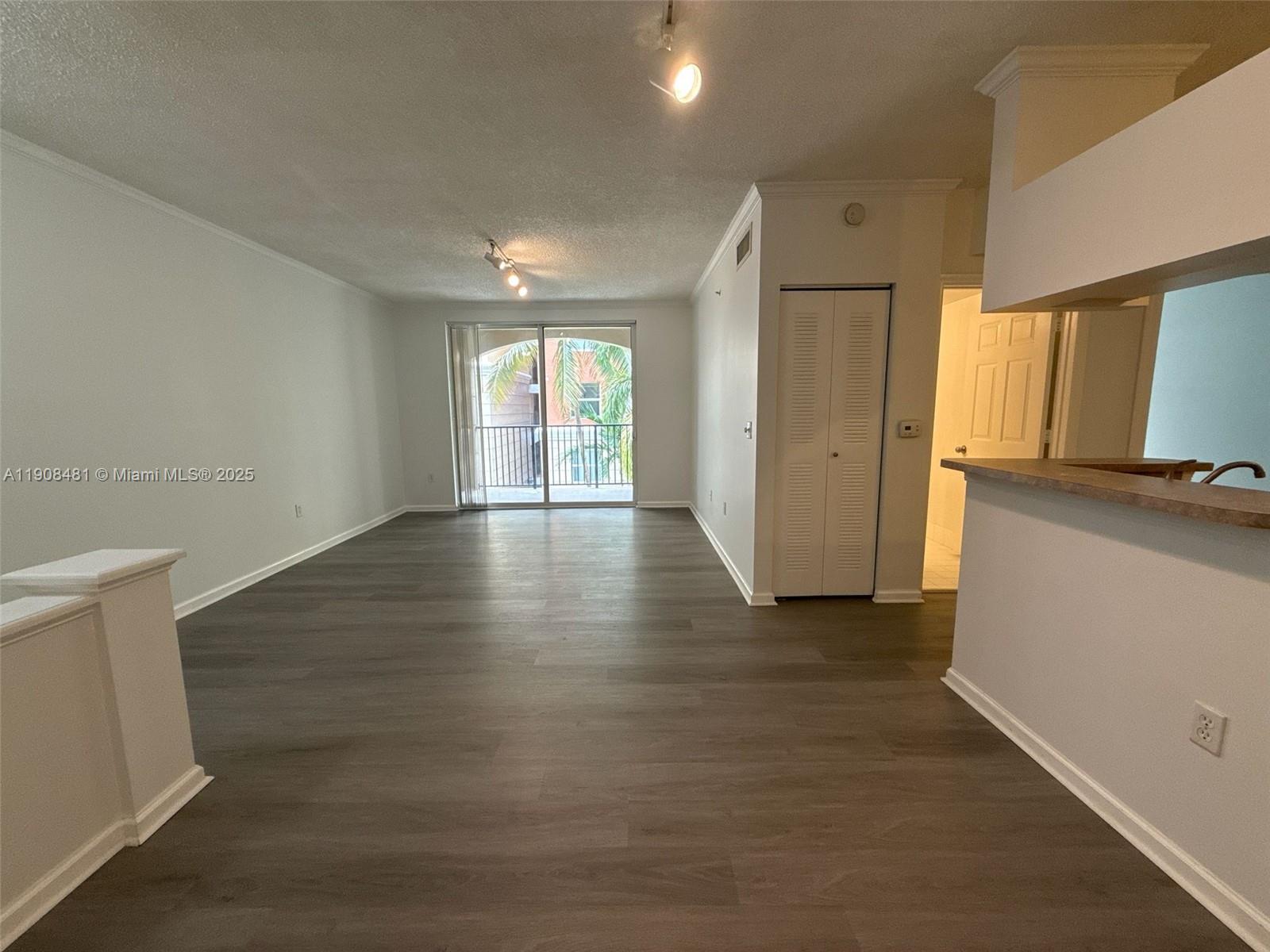 PORTO BELLAGIO CONDO - Residential Lease