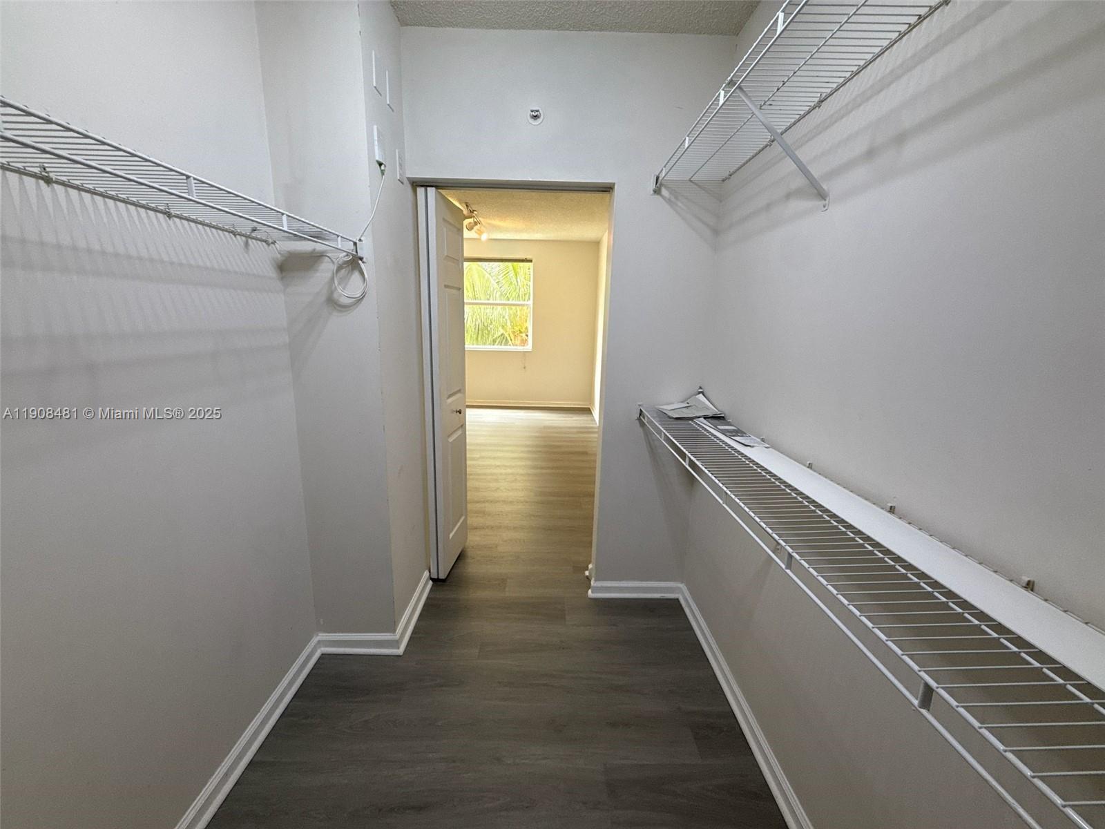 PORTO BELLAGIO CONDO - Residential Lease