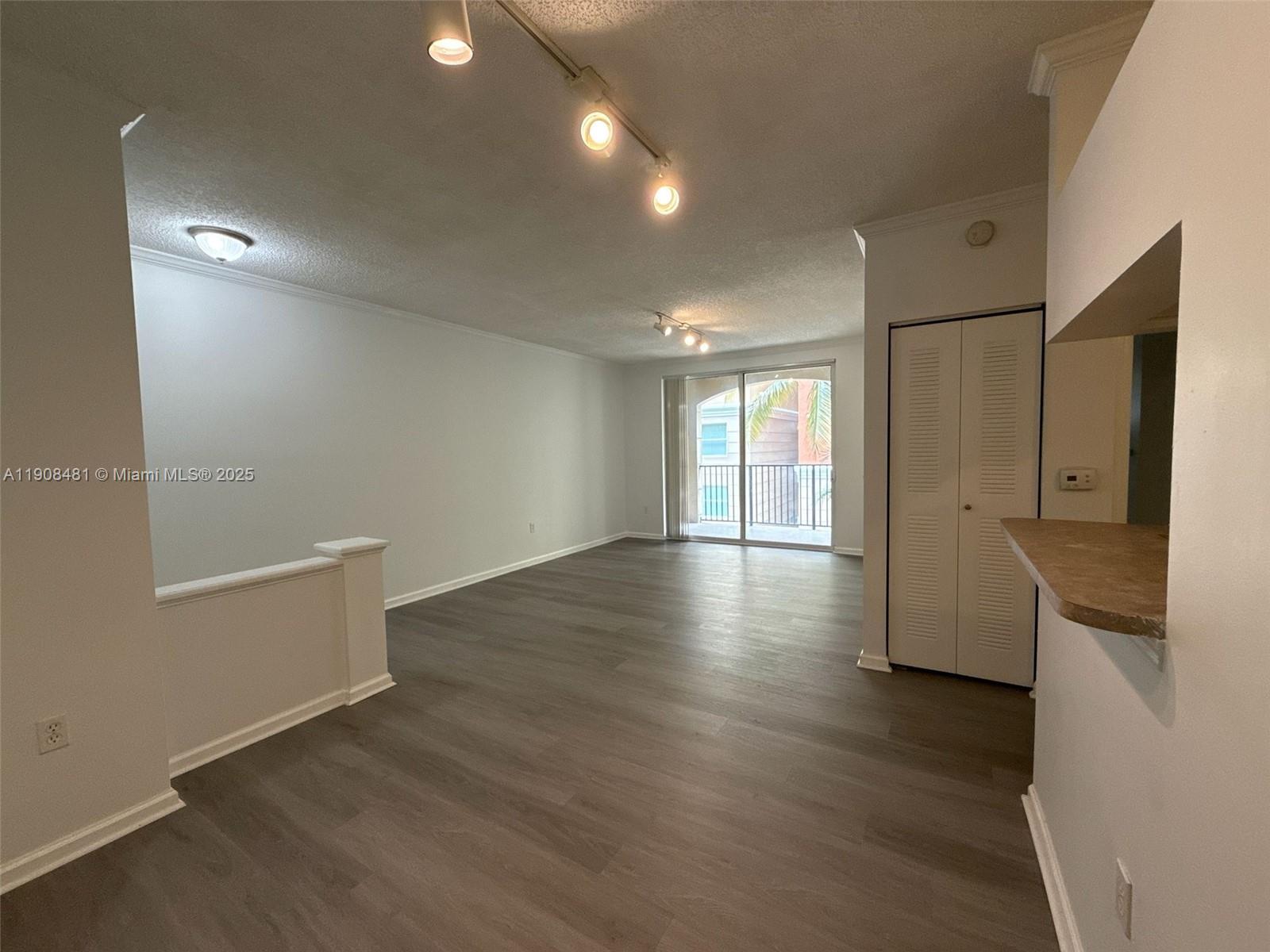 PORTO BELLAGIO CONDO - Residential Lease