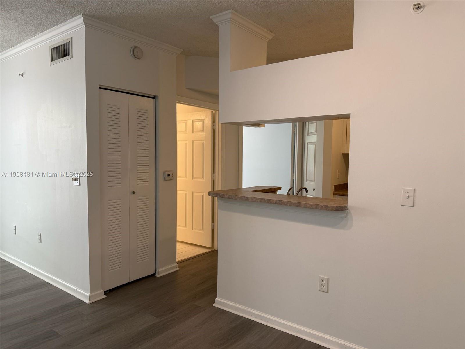 PORTO BELLAGIO CONDO - Residential Lease