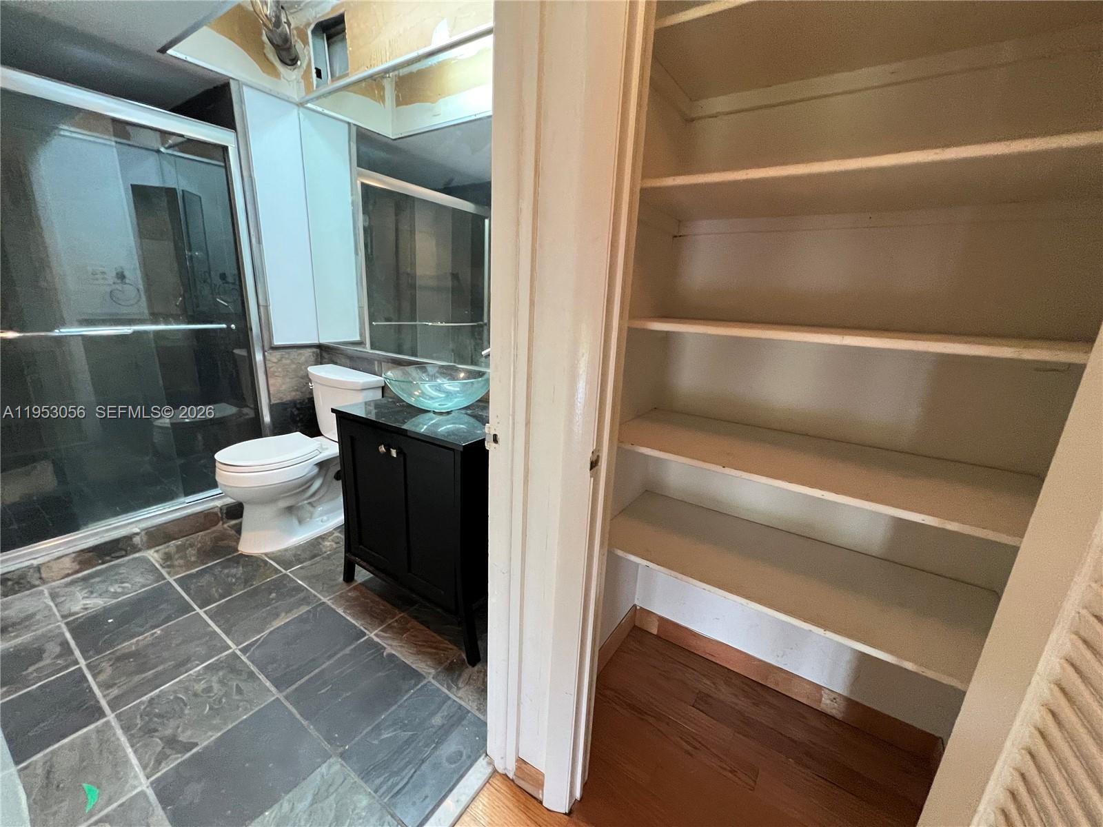 TOWERS OF KEY BISCAYNE CO - Residential Lease