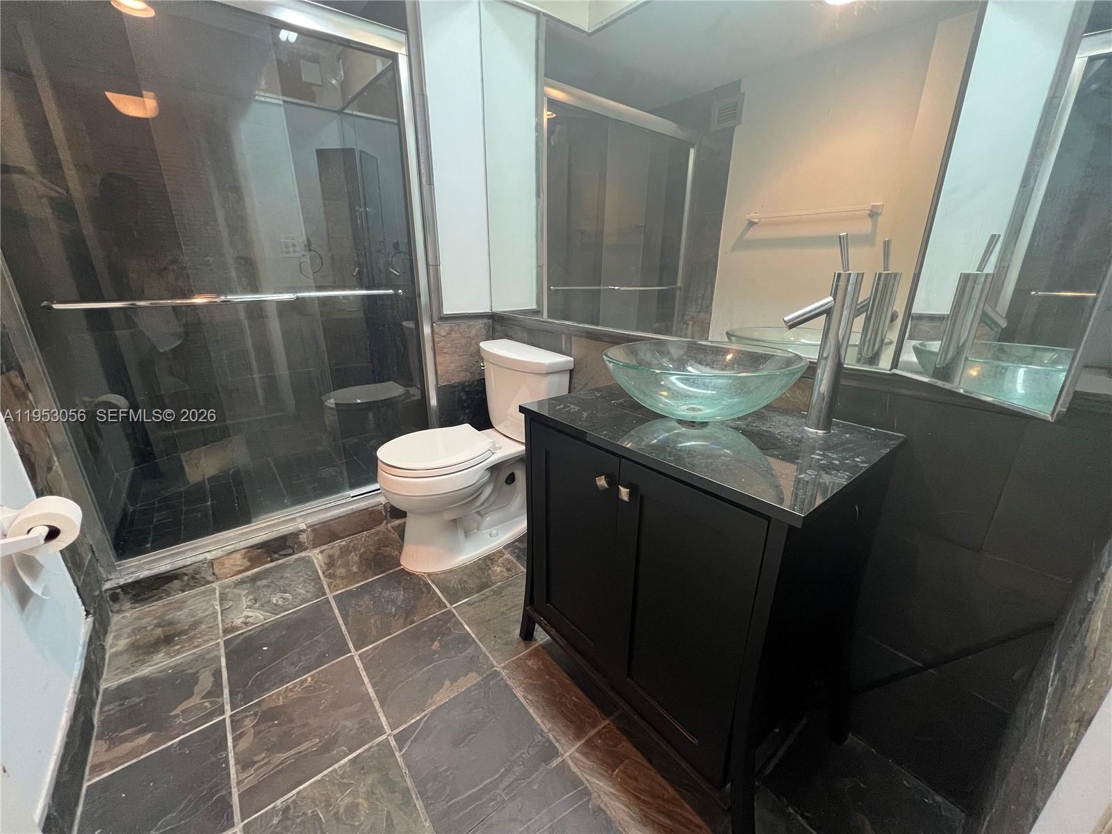 TOWERS OF KEY BISCAYNE CO - Residential Lease