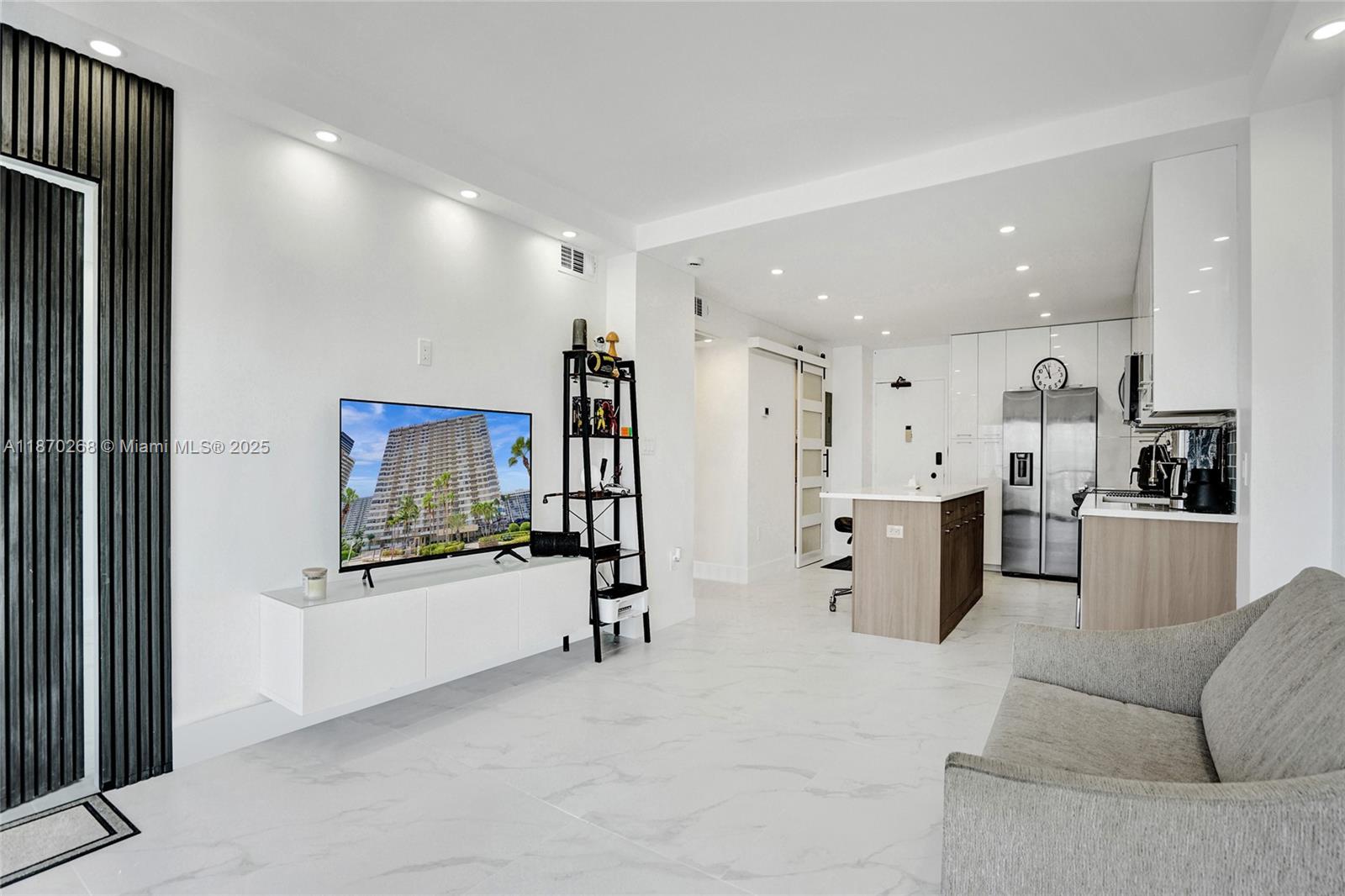 HEMISPHERES CONDO - Residential